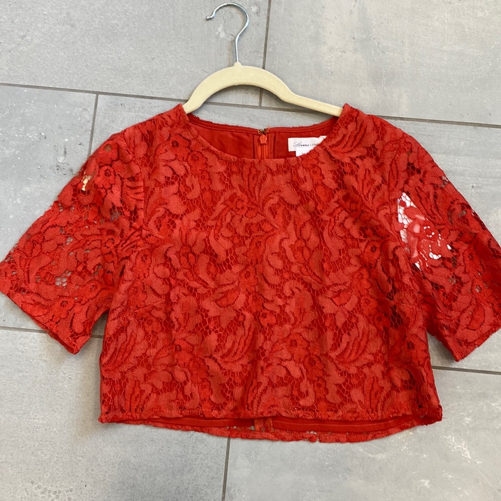 Cropped lovers and friends lace shirt in red BNWT